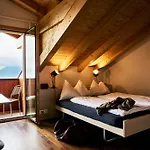 Pensión Auszeit-hotel Z Aeschiried Aeschi Bei Spiez